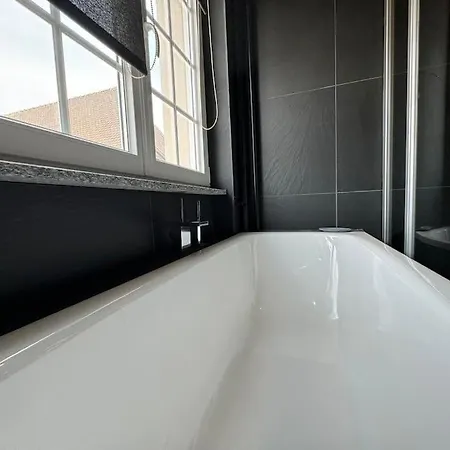 L'arsenal - Centre - Poche Commerces & Restaurant - 6 P Appartement *