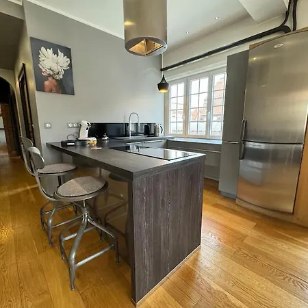 Appartement L'arsenal - Centre - Poche Commerces & Restaurant - 6 P *